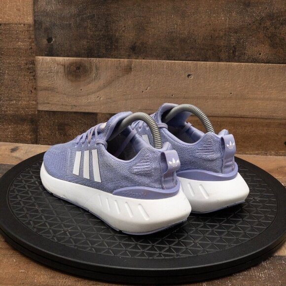 ADIDAS SWIFT RUN 22 WOMENS ATHLETIC SHOES RUNNING WALKING GYM LIGHT PURPLE SZ 7 - Picture 6 of 9